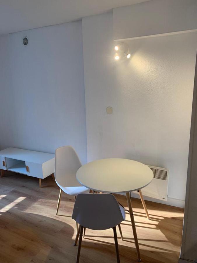 Domene Studio Terrasse Parking Lägenhet Exteriör bild